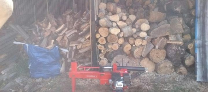 Why Hire a Wood Splitter?
